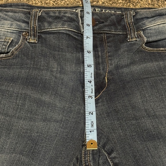3/$10 American Eagle Regular Length Dark Wash Skinny Jeans - Picture 4 of 8